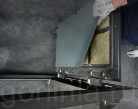 Напольный люк Стелс-У 1000*2000п уголок утепленный образец